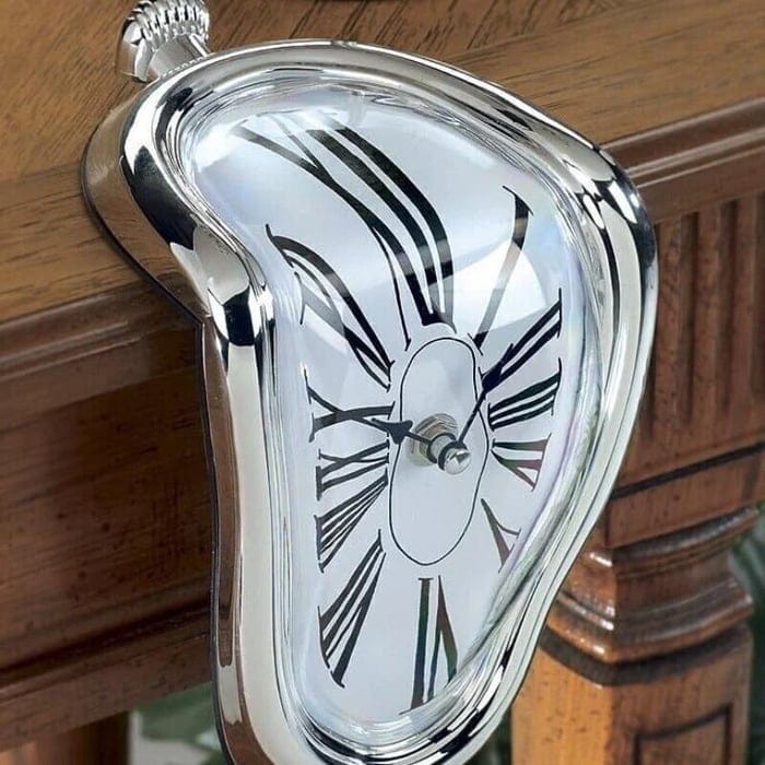 Surreal Melting Roman Clock – Golden Plastic, Battery-Powered, Decorative Art Piece